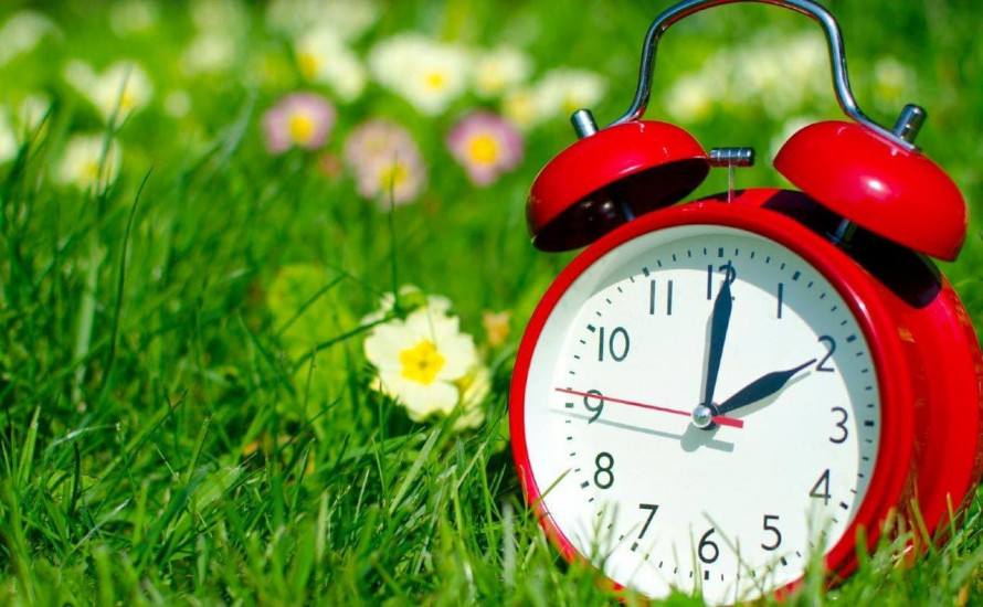 Переведення годинників вже скоро: що зробити заздалегідь, щоб не відчувати втому