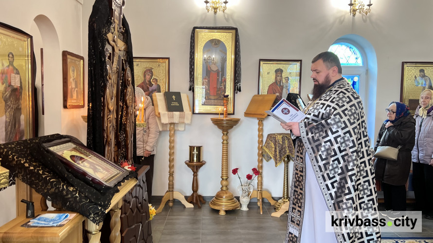 Очільник Дніпровської єпархії ПЦУ у Кривому Розі: священнослужителі громади провели спільну сповідь