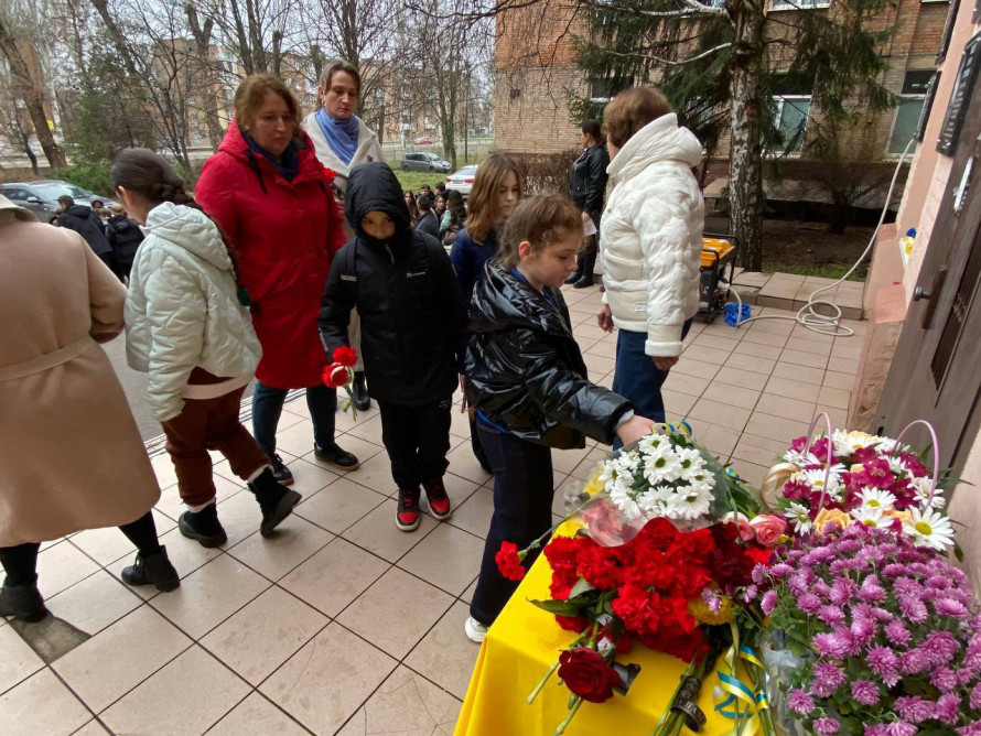 Пам’ять про випускника: у Кривому Розі вшанували загиблого Захисника