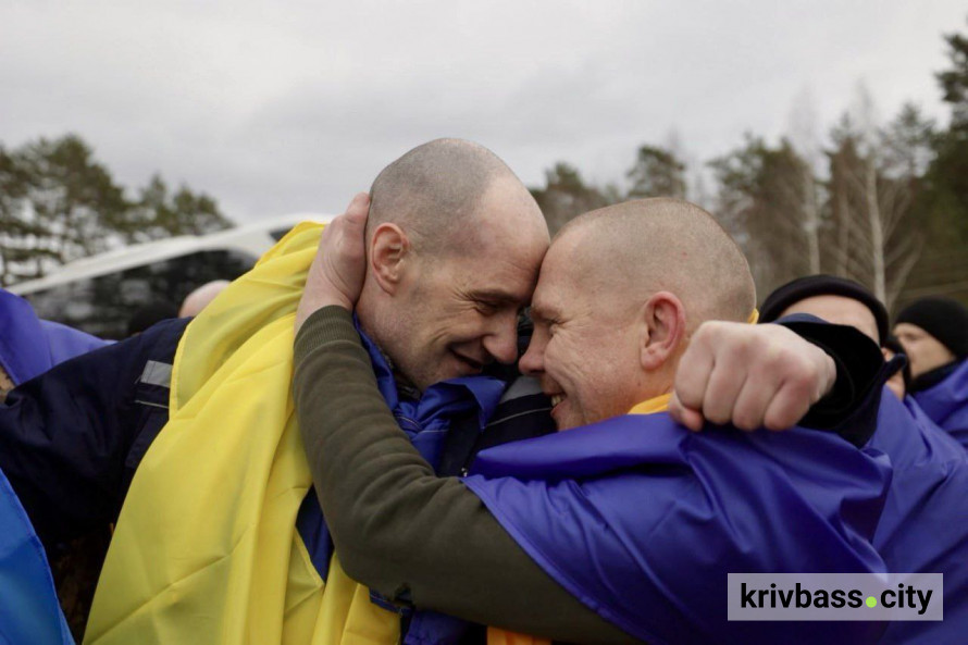 Обмін 5 березня: 20 захисників з Дніпропетровщини повернулись додому з російського полону