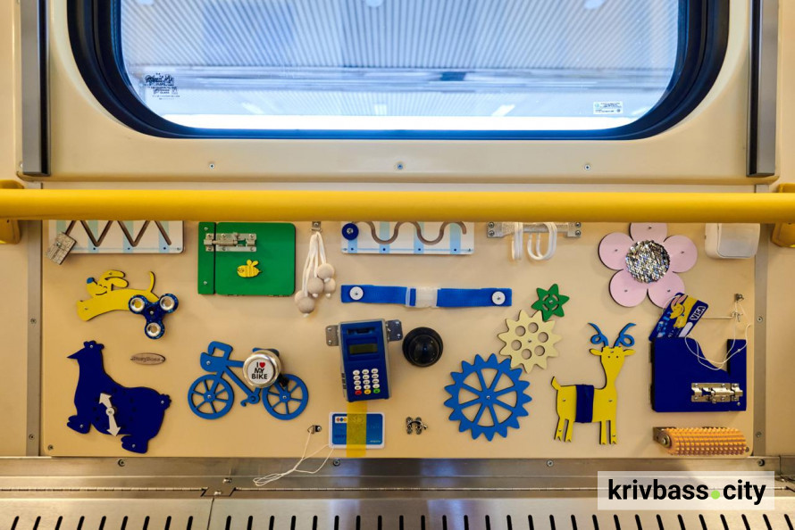 З малечею у подорож: Укрзалізниця запускає шість нових дитячих вагонів цієї весни