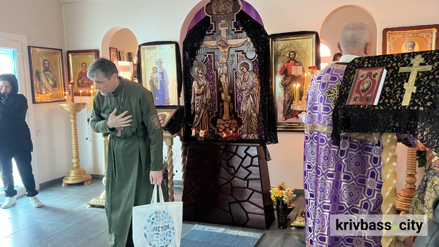 Очільник Дніпровської єпархії ПЦУ у Кривому Розі: священнослужителі громади провели спільну сповідь