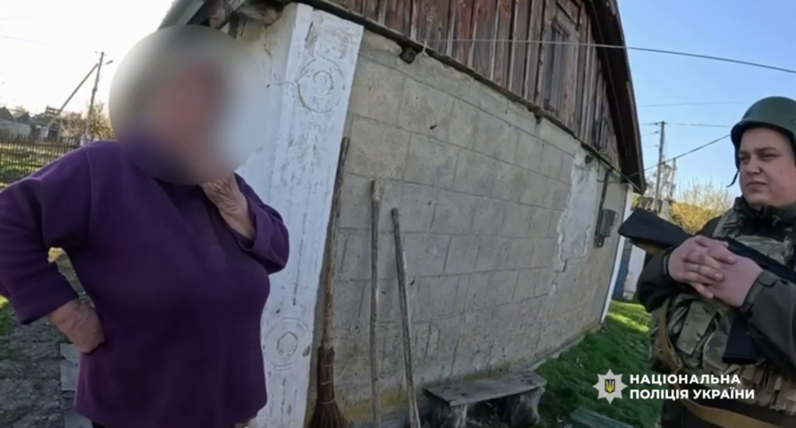 Евакуація під загрозою обстрілів: група «Білі янголи» продовжують рятувати літніх людей на Дніпропетровщині