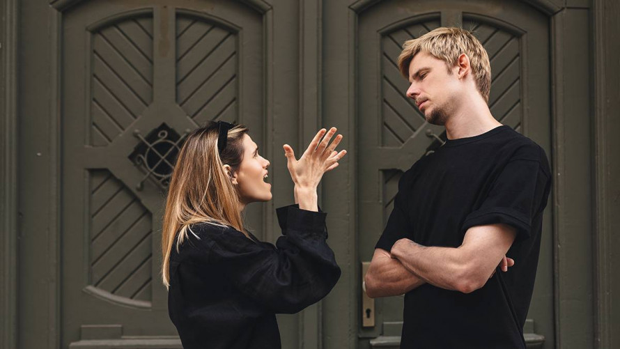 Чому ми стали злішими: погляд психолога на колективну агресію