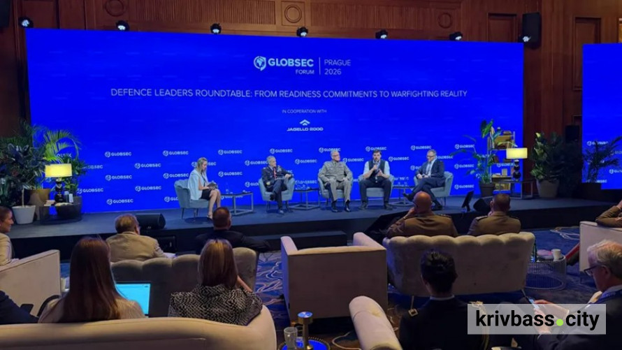 Європа уважно вивчає український досвід війни: про що говорили представники "Сталевого фронту" на GLOBSEC