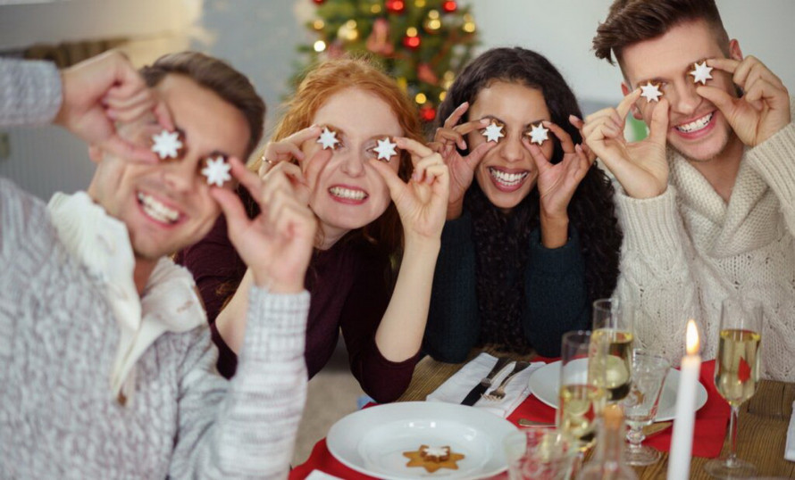 Навіщо дорослим свята: психологічний сенс ялинок і подарунків