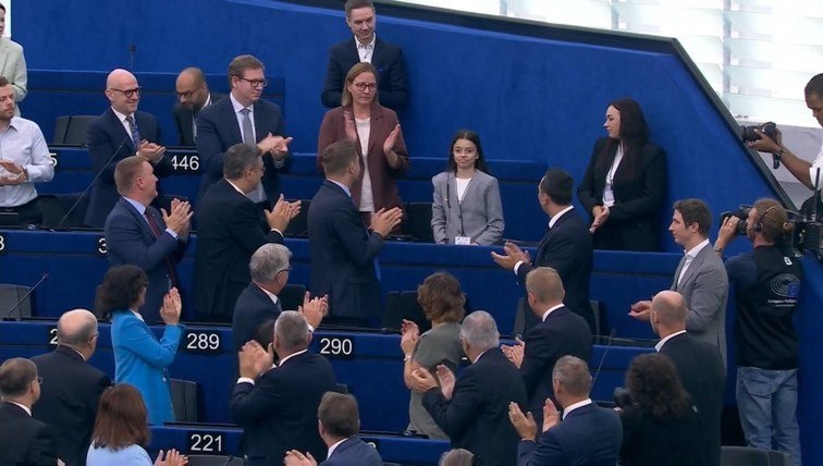 Урсула фон дер Ляєн розповіла Європарламенту про Сашу Паскаль та її «Танець свободи»