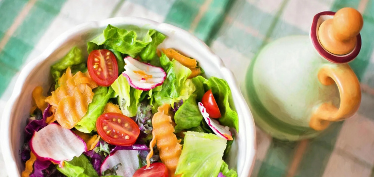 Корисні соуси замість майонезу: що обрати для салату - фото з відкритих джерел