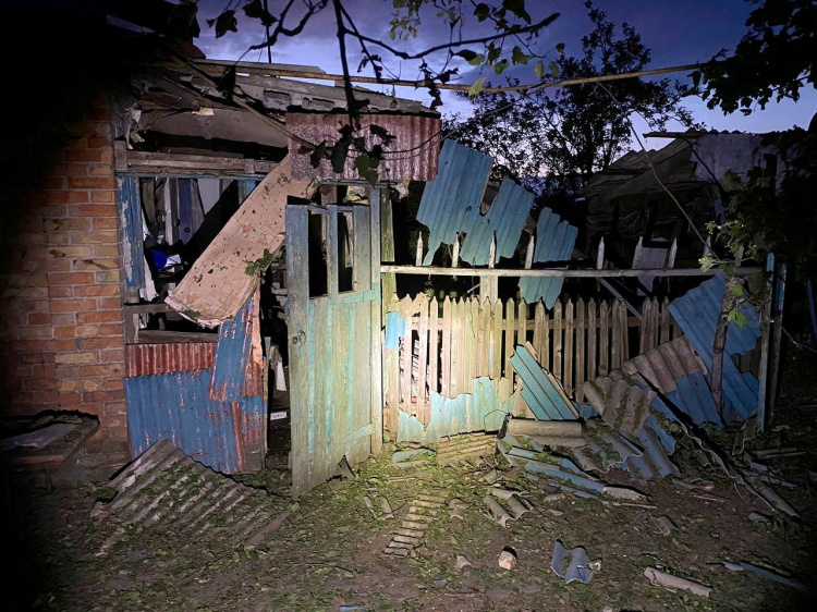 Чотири обстріли за ніч: росія продовжує тероризувати Дніпропетровщину - фото