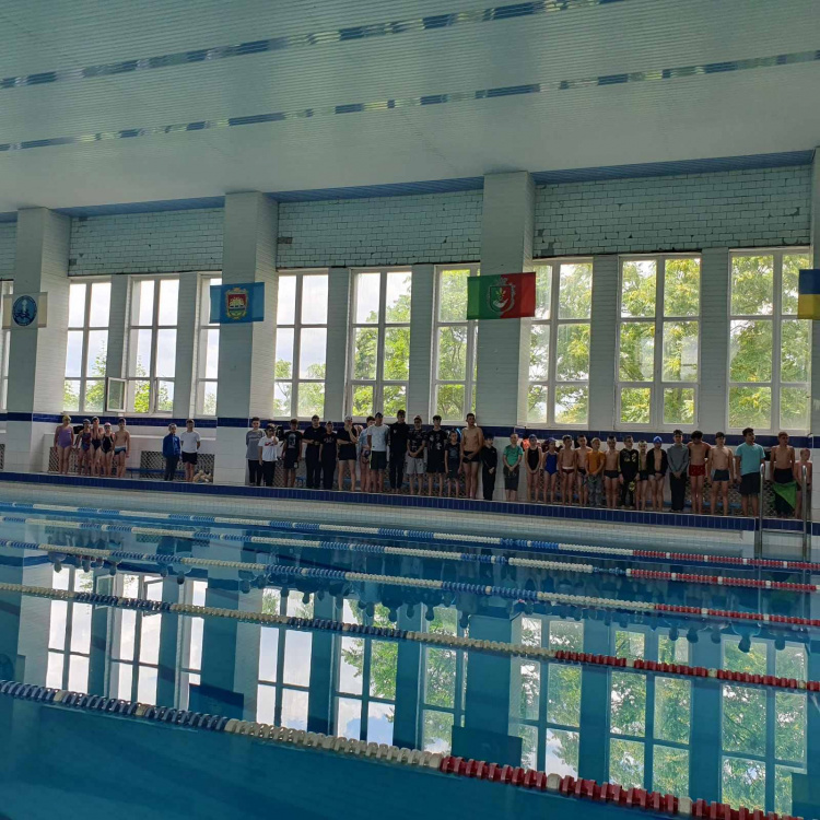 Змагання з плавання на першість: у Кривому Розі відбувся турнір