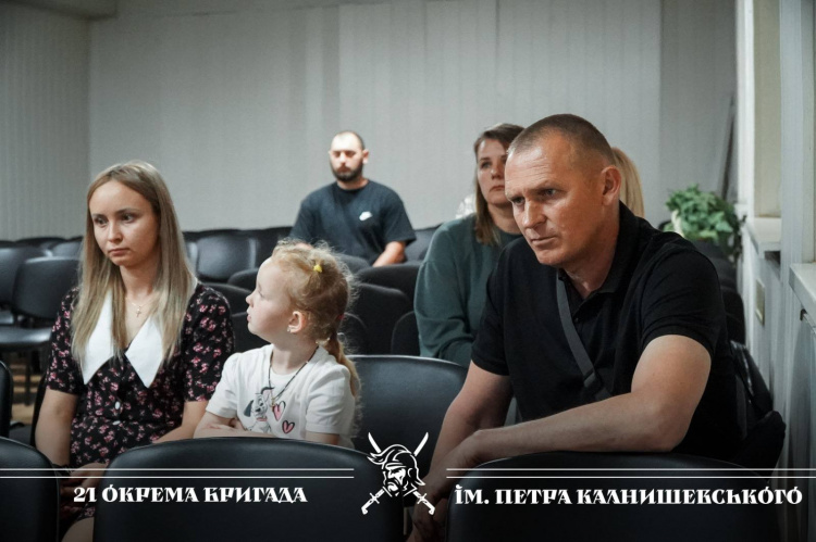 У Кривому Розі родинам полеглих Захисників передали державні нагороди - фото 21-ої окремої бригади НГУ