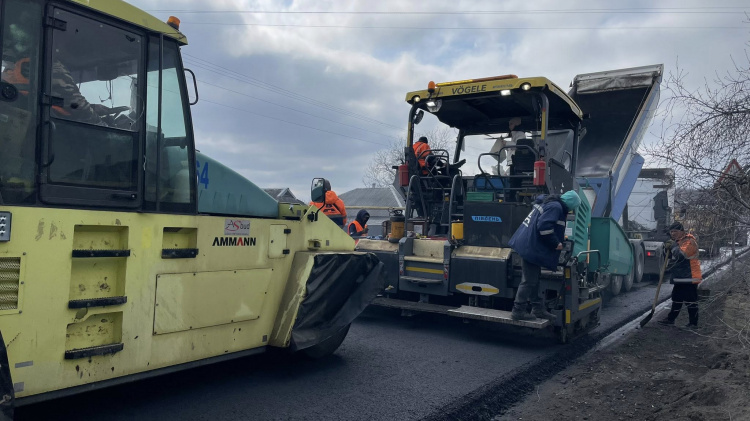 Ремонт доріг - фото Служба відновлення у Дніпропетровській області