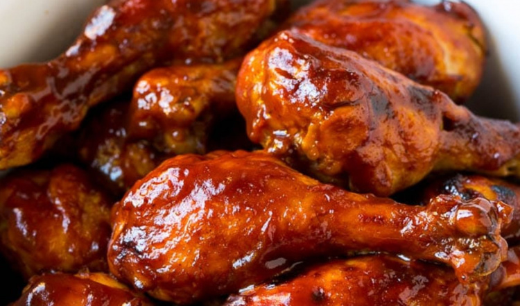 Маринуйте і запікайте: ароматні курячі ніжки в стилі BBQ - фото з відкритих джерел