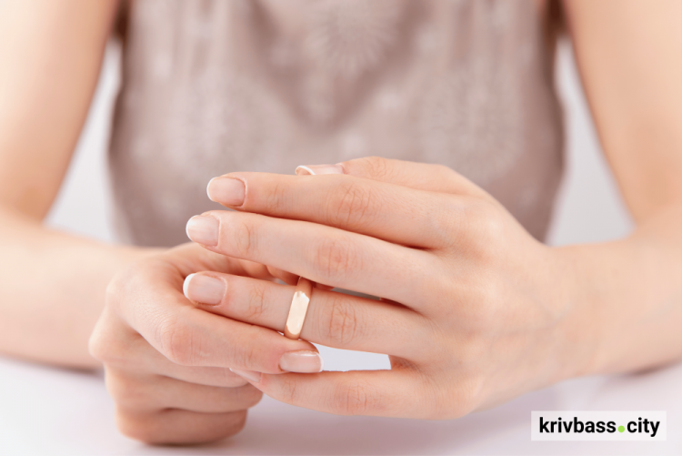 Як розірвати шлюб без участі другого з подружжя: пояснення криворіжцям від юристів