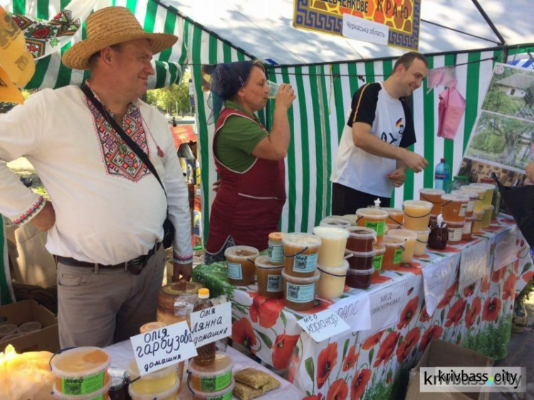В Кривом Роге прошёл восьмой Фестиваль мёда (ФОТО)