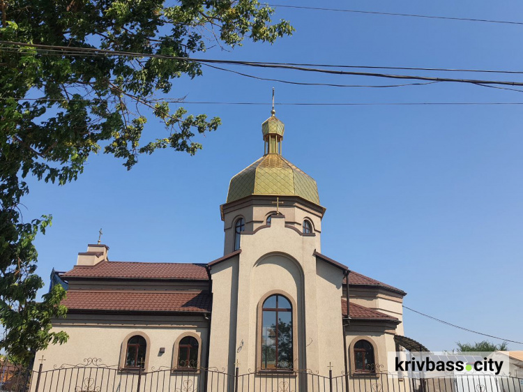 Не "Шахтопроходка", а "Храм Святого Миколая Чудотворця": криворіжці зареєстрували петицію про перейменування зупинки