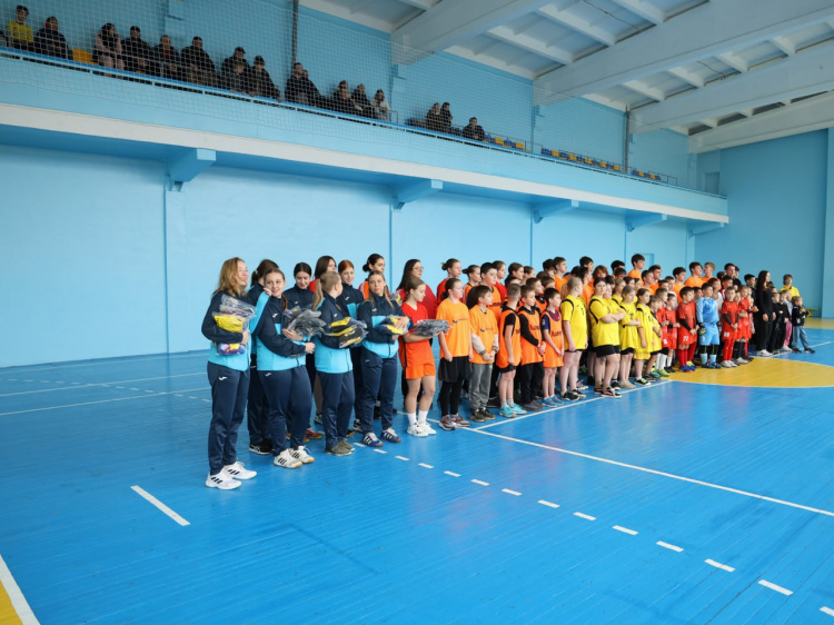 Роботи тривали три роки: у Кривому Розі після капремонту відкрили спортивну залу в ДЮСШ №4