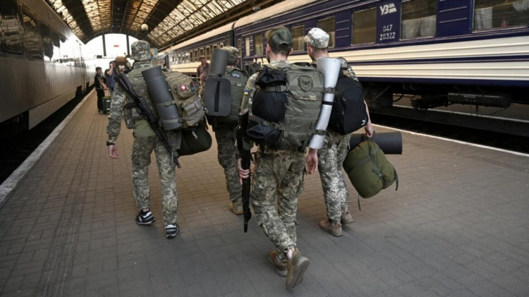 Військові - фото ілюстративне з відкритих джерел