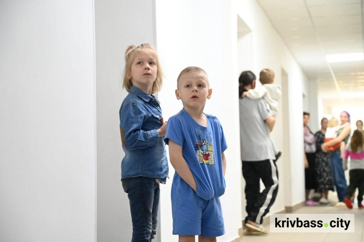 Евакуація дітей, фото пресслужби Дніпропетровської ОВА 