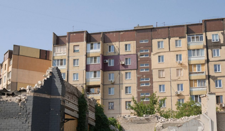 Наслідки російського удару 14 березня 2025 року - фото управління преси виконкому Криворізької міської ради