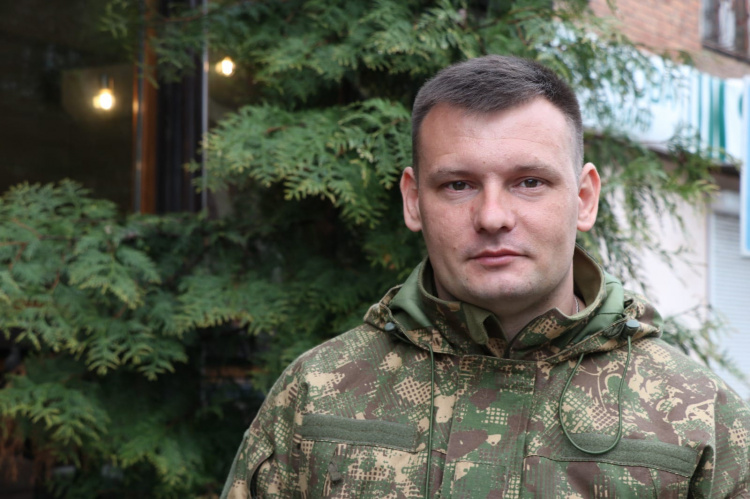 «Росіяни приносять лише розруху»: гвардієць з позивним Кіндер розповів про бої на Донеччині та звільнення Херсонщини