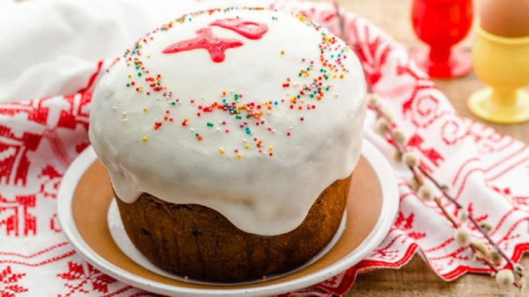 Як приготувати глазур, яка не тріскається і швидко застигає - фото з відкритих джерел