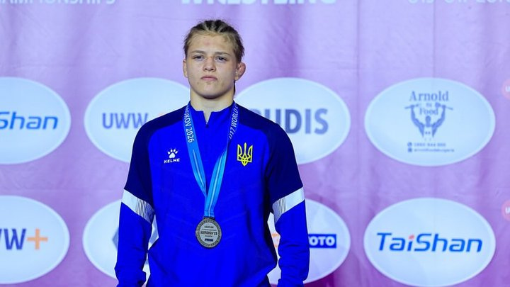 Криворізька борчиня увійшла до трійки найсильніших на чемпіонаті світу U17