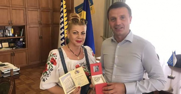 В Днепре наградили криворожанку за активную гражданскую позицию (ФОТО)