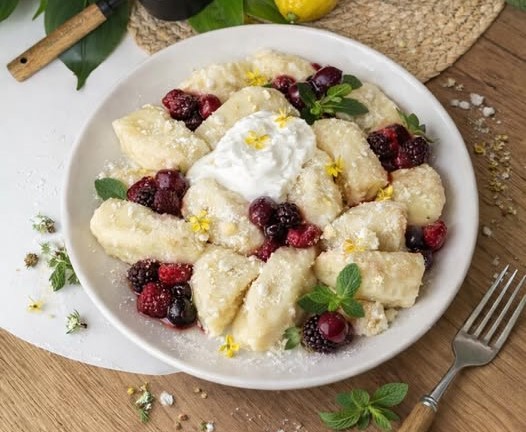 Домашня класика по-новому: ліниві вареники з манкою