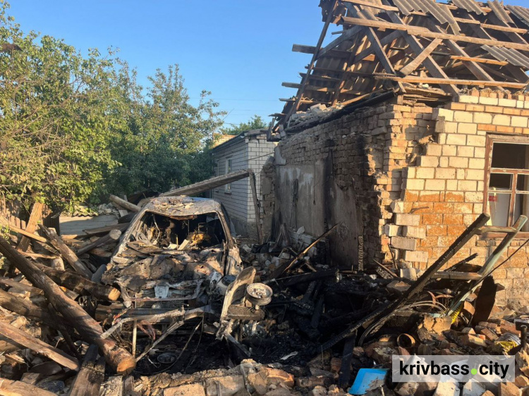 КАБами, "Градами" і безпілотниками росіяни били по громадам на Дніпропетровщині: що відомо про наслідки обстрілів