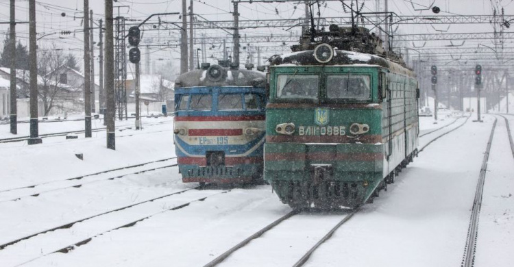 На новорічні свята «Укрзалізниця» відновлює рух поїзду «Миколаїв - Рахів» через Кривий Ріг
