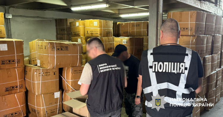 Невдалий бізнес по-криворізькі: правоохоронці викрили підпільне виробництво рідин для електронних сигарет