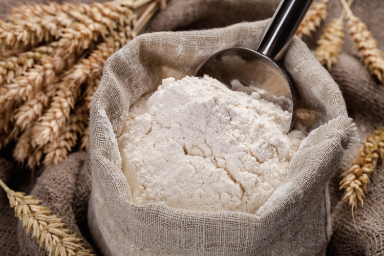 Як змінились ціни на цукор, борошно та сіль в країні: огляд цін