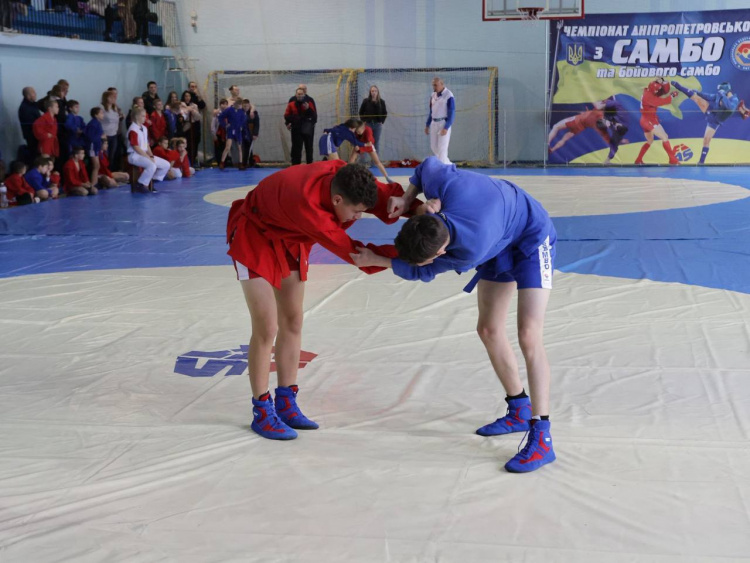 Чемпіонат з самбо - фото управління преси виконкому Криворізької міської ради