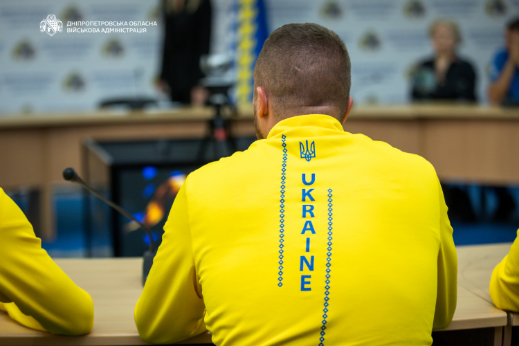 На Дніпропетровщині нагородили видатних спортсменів і наставників - фото пресслужба Дніпропетровської ОВА