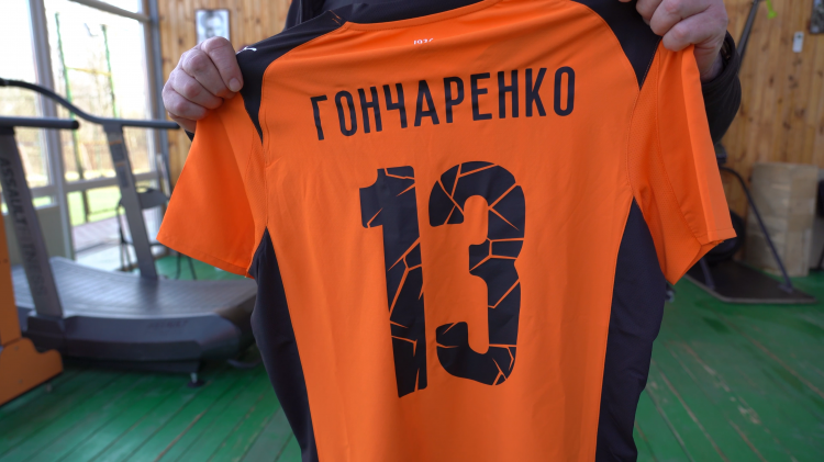 Після тяжкого поранення під Бахмутом: захисник із Кривого Рогу проходить реабілітацію за підтримки Фонду Ріната Ахметова