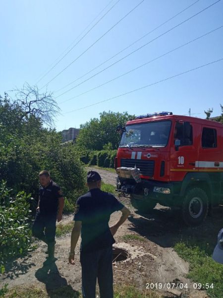 Подразделения МЧС принимают активное участие в борьбе с ликвидацией непогоды в Кривом Роге