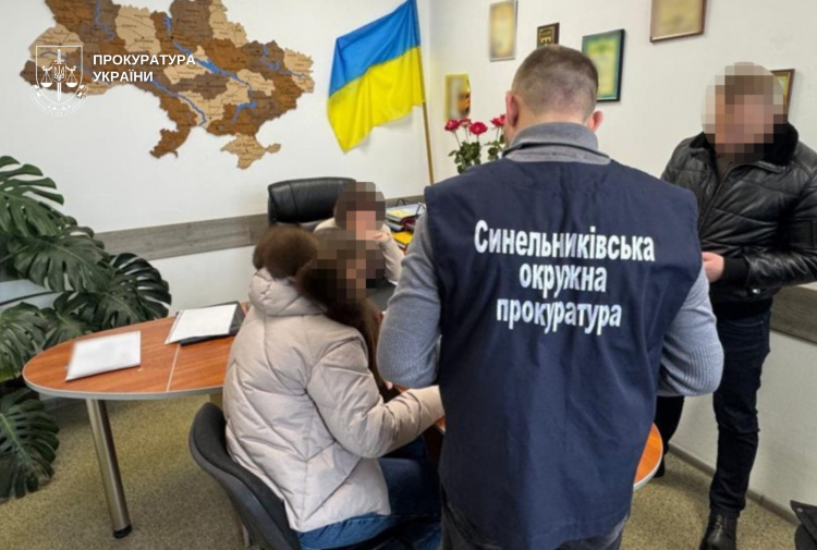 Підозрювані у службовій недбалості - фото Прокуратура України