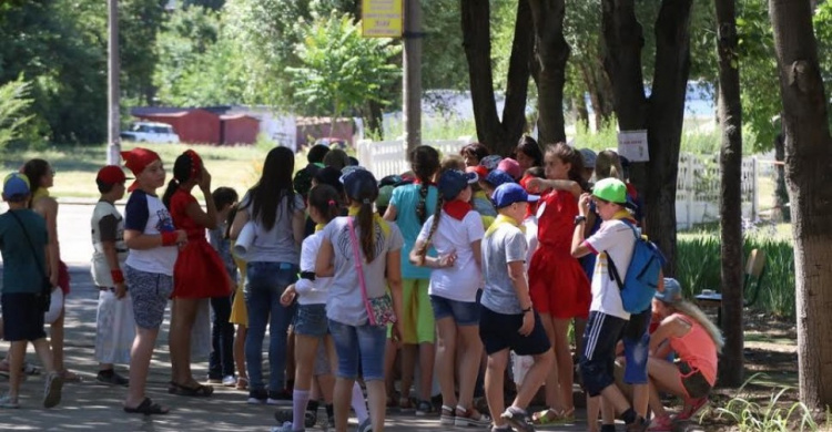 Родители школьников Кривого Рога поделились впечатлениями от пришкольных лагерей