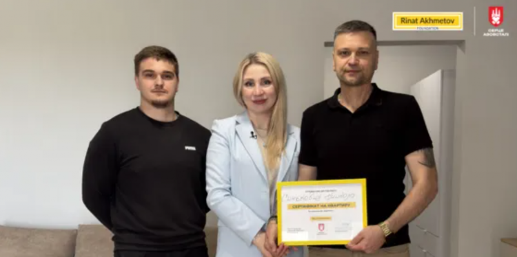«Тепер мені є куди повертатися»: оборонець Маріуполя Микола Синькевич отримав квартиру від Фонду Ріната Ахметова