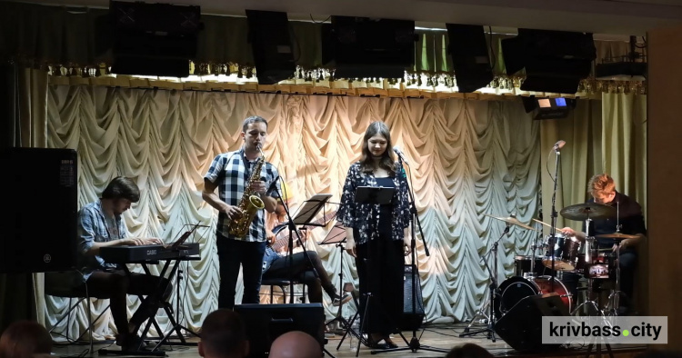 Бенд Олексія Мовчана у Кривому Розі: вокал, стандарти та хіти джазової музики