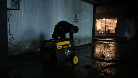 «Ситуація складна»: у Міненерго пояснили, чому на Дніпропетровщині довгі відключення світла