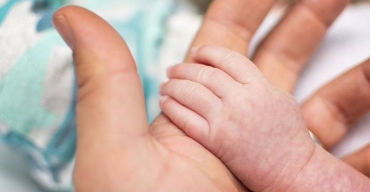Мешканці Дніпропетровської області знову можуть зареєструвати новонароджених онлайн