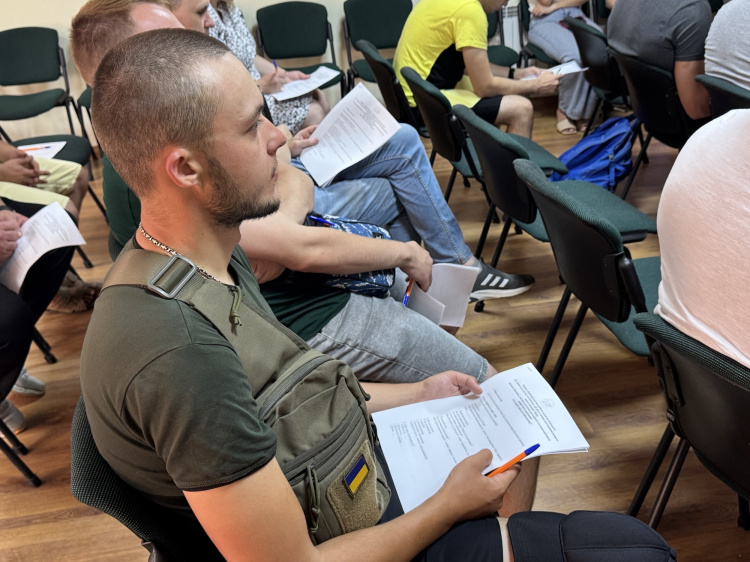 Як повернути спокійний сон після фронту: у Кривому Розі пройшов тренінг для ветеранів