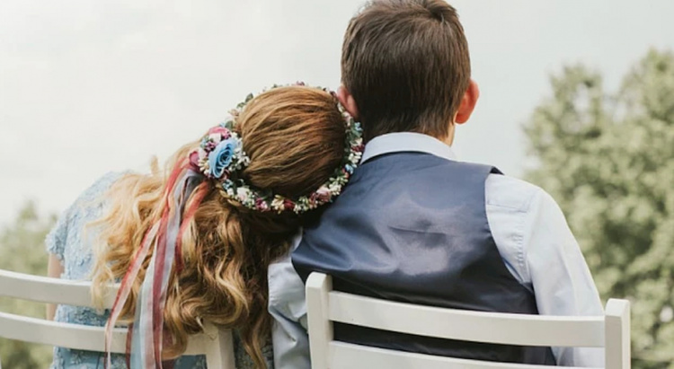 Неповнолітні - фото ілюстративне з відкритих джерел