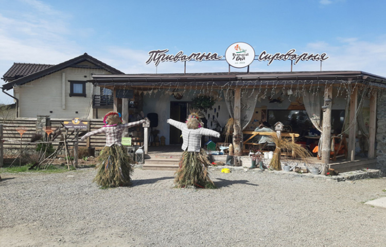 Ферма, що повертає до життя: ветеранське подружжя з Дніпропетровщини створили простір реабілітації