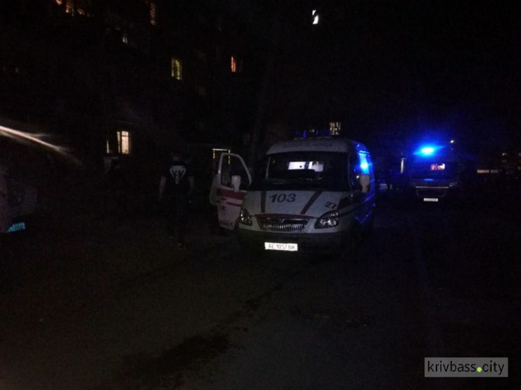 В Кривом Роге загорелась квартира: мужчина погиб, его жена и сын в больнице