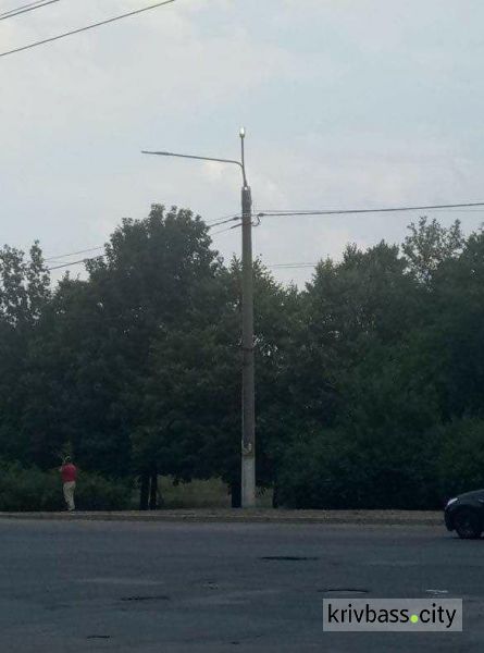 В Терновском районе Кривого Рога проводится капремонт линий наружного освещения (ФОТО)