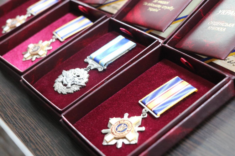 У Кривому Розі родинам полеглих Захисників передали державні нагороди - фото 21-ої окремої бригади НГУ