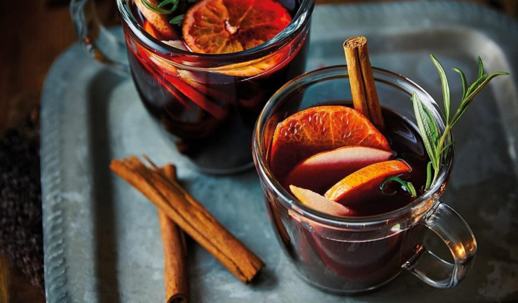 Чим зігріватися взимку: глінтвейн чи гарячі коктейлі - фото з відкритих джерел